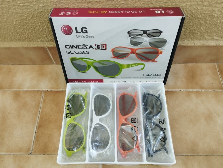 Conjunto de 4 óculos 3D - NOVOS