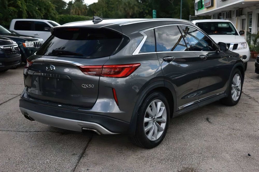 Infiniti QX50 Essential      2019