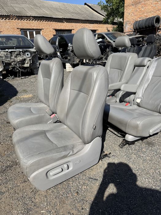 Кожаний салон Toyota Highlander 2008-2014 7 місний розборка