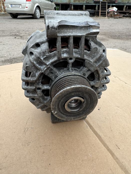 Генератор Audi A4 B7