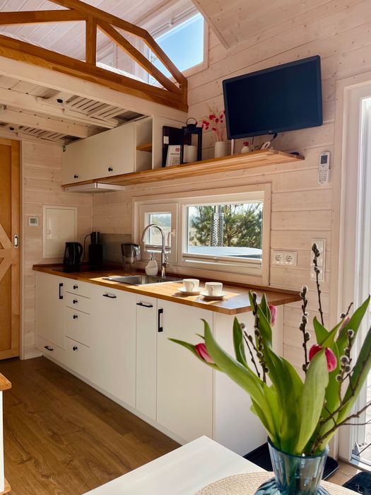 Domek na wynajem w lesie z jacuzzi – Tiny House Bory Tucholskie
