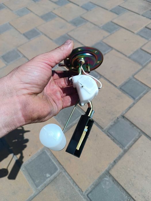 Датчик Уровня Топлива ВАЗ 2108-09  Новый Импортный Датчик Поплавок