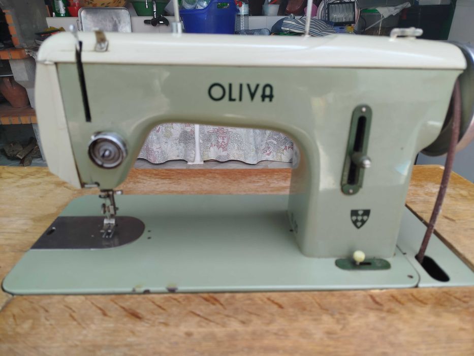 Máquina de Costura Oliva CL 55