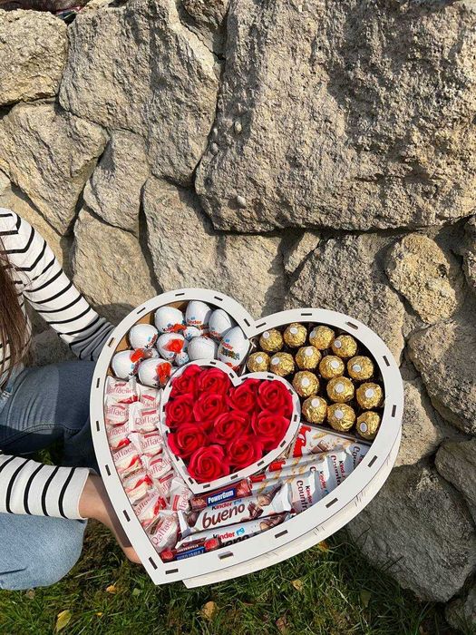 Подарочный набор с конфетами Киндер сюрприз, идеальный бокс на подарок