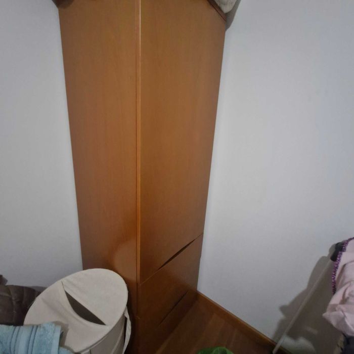 Roupeiro com 3 gavetas