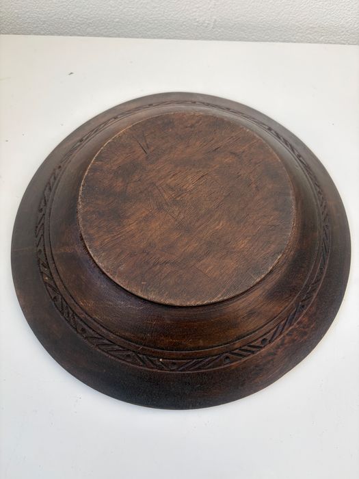 Tigela vintage em madeira esculpida à mão: