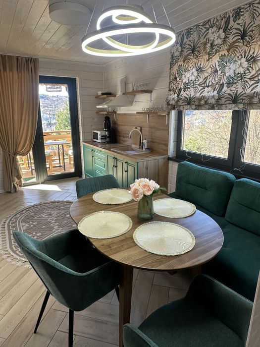 Котеджі 2-ох кімнатні на горі з красивим краєвидом у Закарпатті