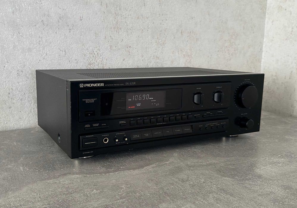 Ресивер Pioneer SX-202R Японія (2 × 65 Вт / 8 Ом / фонокоректор)