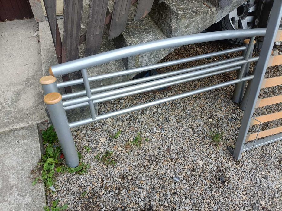 Łóżko metalowe 140x200
