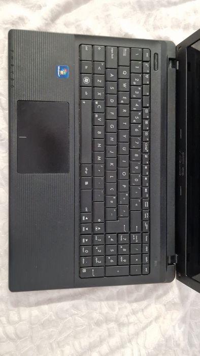 Computador Portátil Asus [X55U]