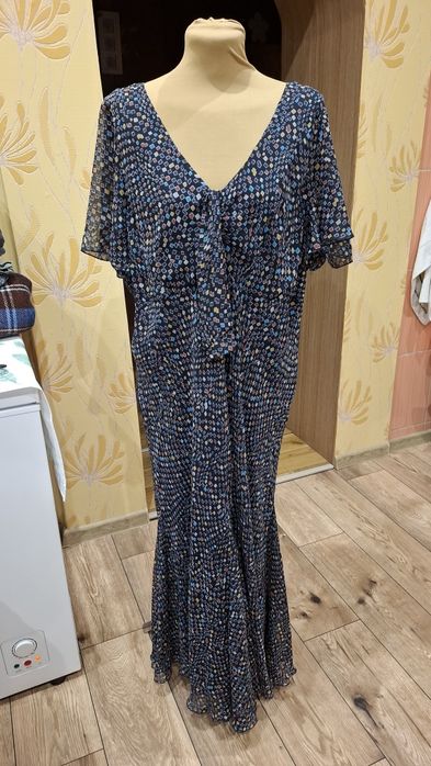 Sukienka damska długa.