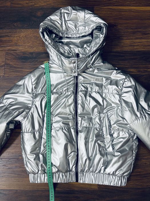 Куртка Вershka  размер s новая