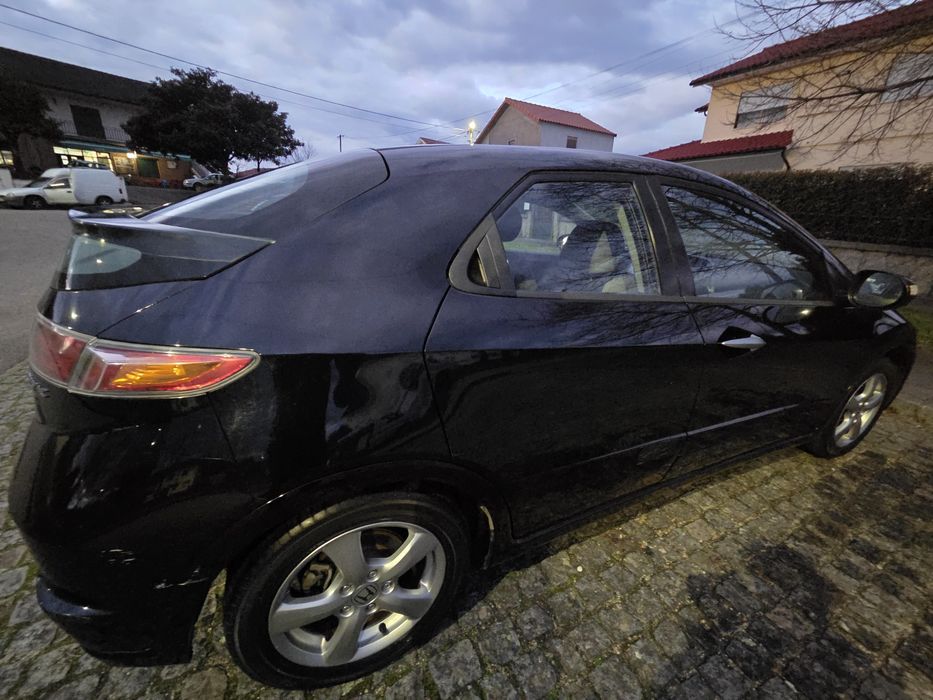 Honda Civic 2006 - gasolina e manual