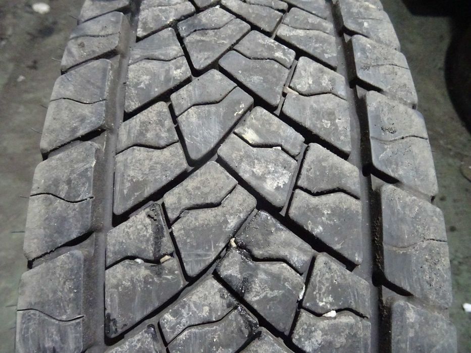 Opona 245/70R19.5 GOODYEAR KMAX D ( 550 netto)