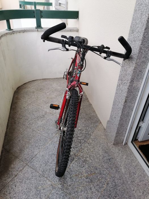 Bicicleta orbita challenger vermelha