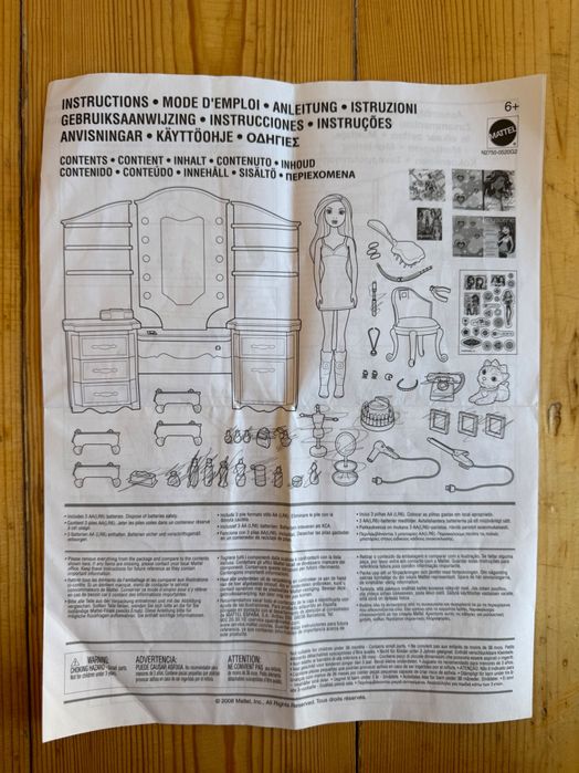 Interaktywna toaletka My Scene Ultra Glam Vanity; lalka Kennedy