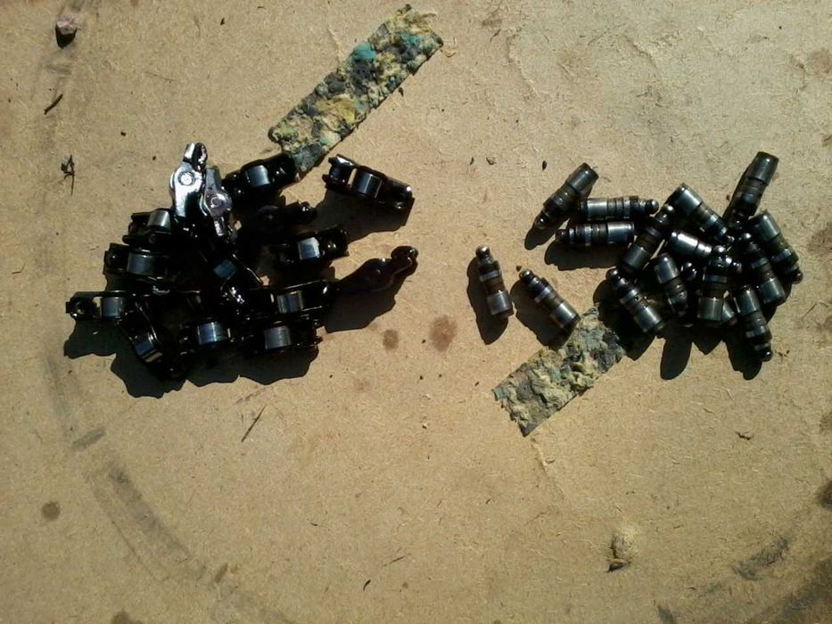 Впускной коллектор б/у по мотору F4R 771 2.0-16v Рено+ ещё