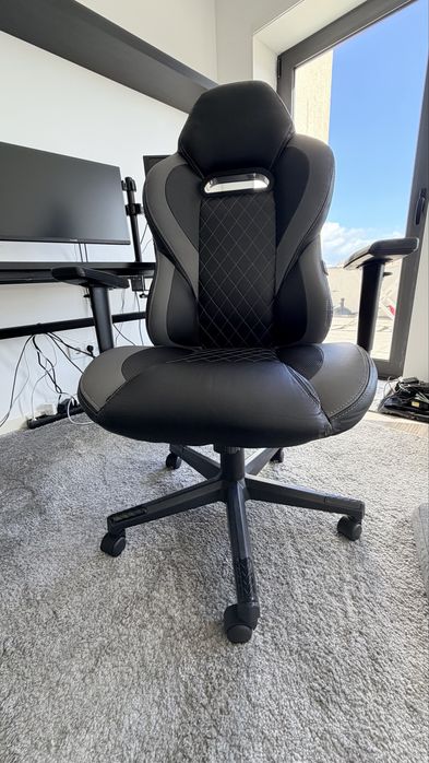 Cadeira Gaming  Staples/ Escritório Preta