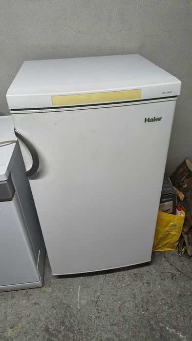 Frigorífico Compacto Haier HR-218AE (Ideal p/ Escritório ou Apoio)