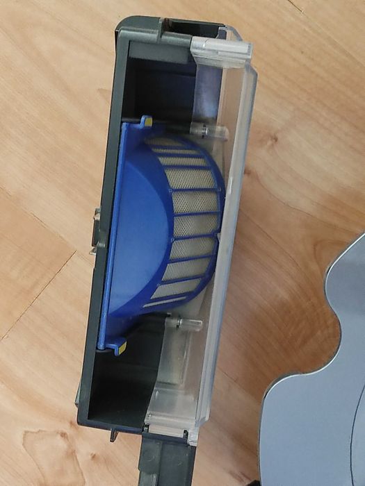 Aspirador Roomba Romba IRobot 697 controlo pelo telemóvel