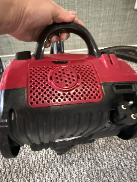 Продам пилесос grunhelm