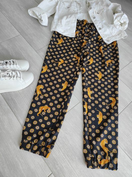Spodnie w stylu piżamowym haremki z nadrukiem Zara, r.S