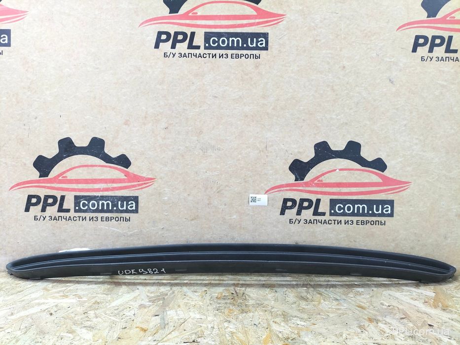 Ford B-Max 2012-2017 решетка бампера AV11-17K945-AB