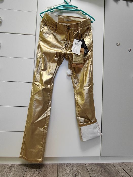 Брюки позолоченные.  Mexx! 152 skinny fit.  И 122  Яркие штаны. Тренд