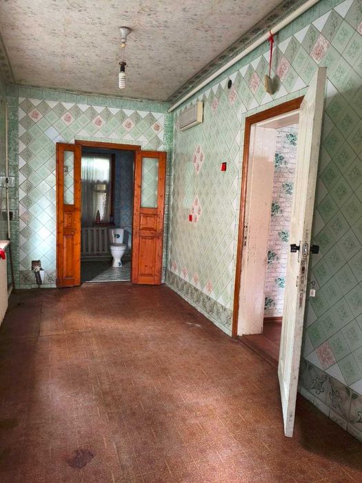 Продам будинок у селищі Коротич.