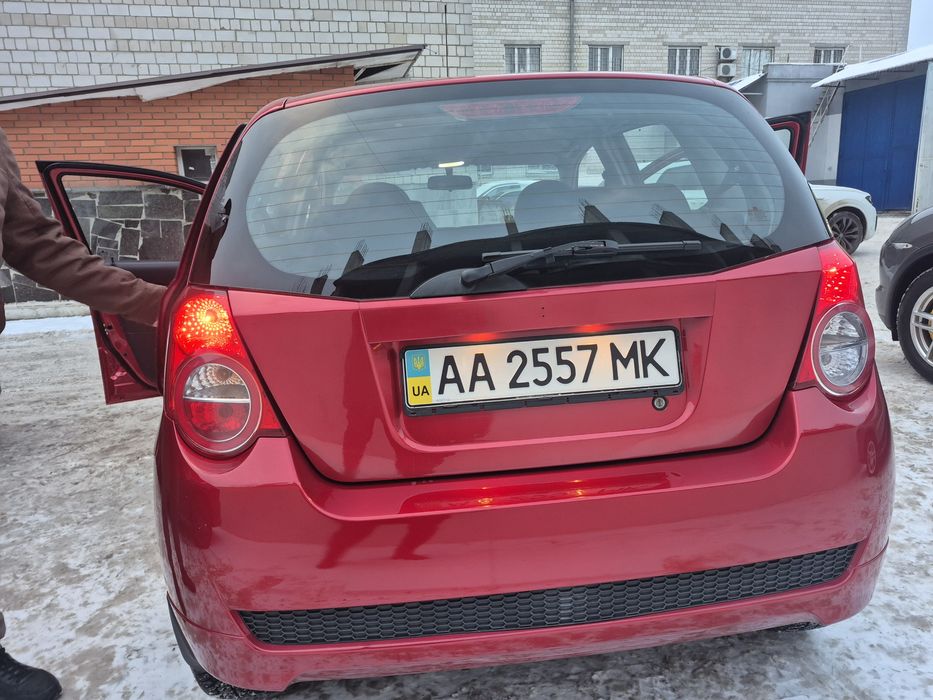 Chevrolet Aveo продам авто