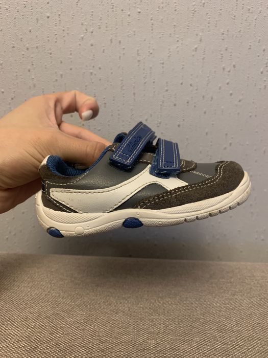 Кросівки / черевички на хлопчика Clarks