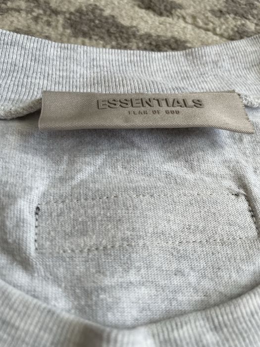 Футболка Essentials