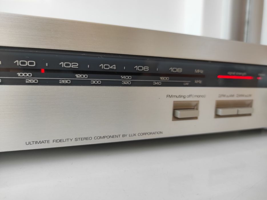 Radio sintonizador Luxman T-210L