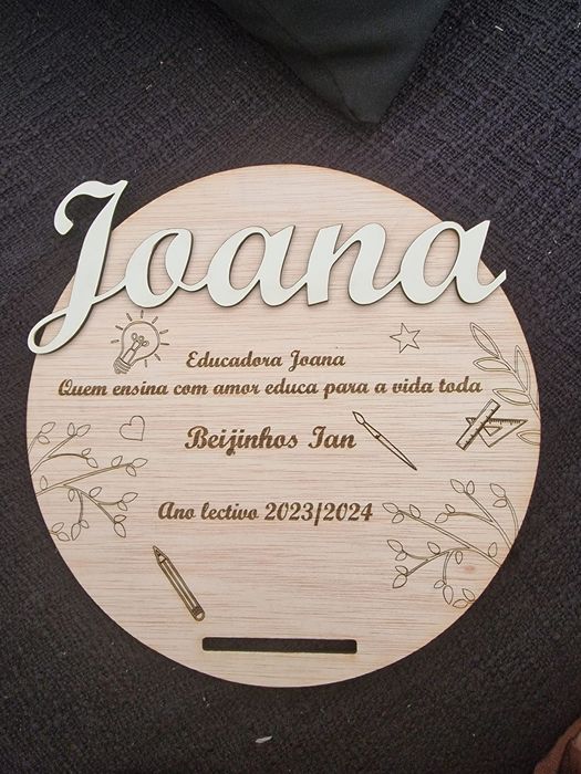 Trabalho personalizado para decorar o quarto do vosso bebé