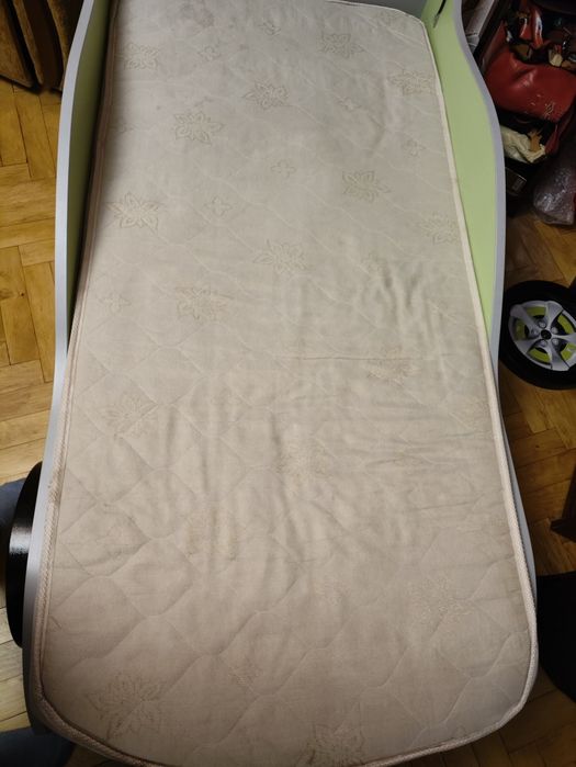 Ліжко машинка  дитяче