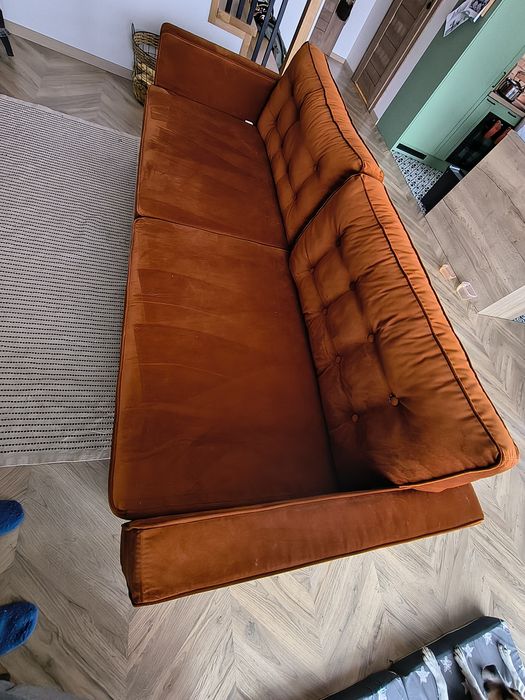 Sprzedam  kanapę tivoli w bardzo dobrym stanie.