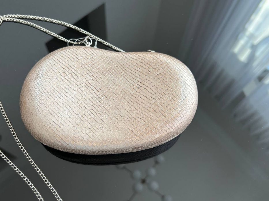 Вінтажний шкіряний клатч від Zara