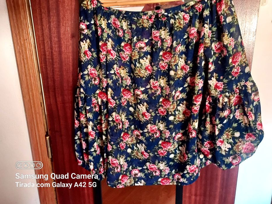 Vendo top mangas balao poliester super fresco. Lanidor