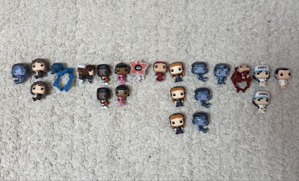Фігурки stranger things Kinder