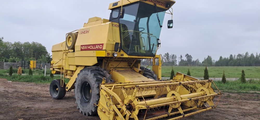Продам комбайн NewHolland 8040!