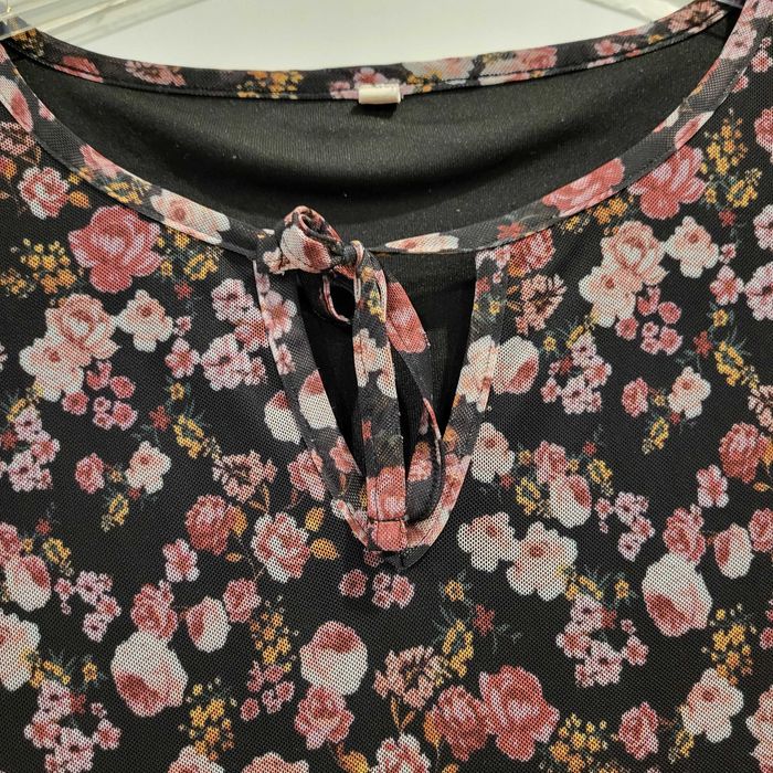 Sukienka w kwiatki - codzienna