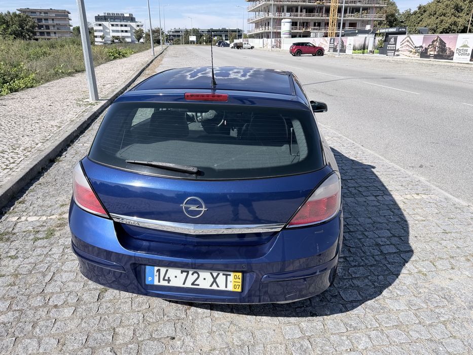 Opel Astra H 1.4 gasolina 2004 poucos kms