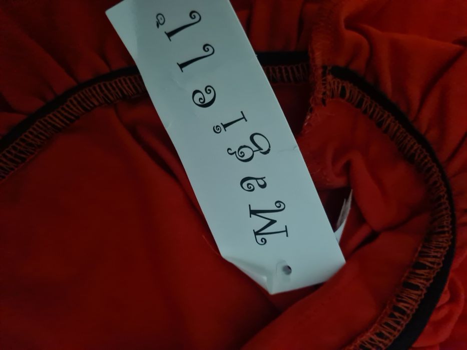 Czerwona tuniczka nowa rozm 152cm