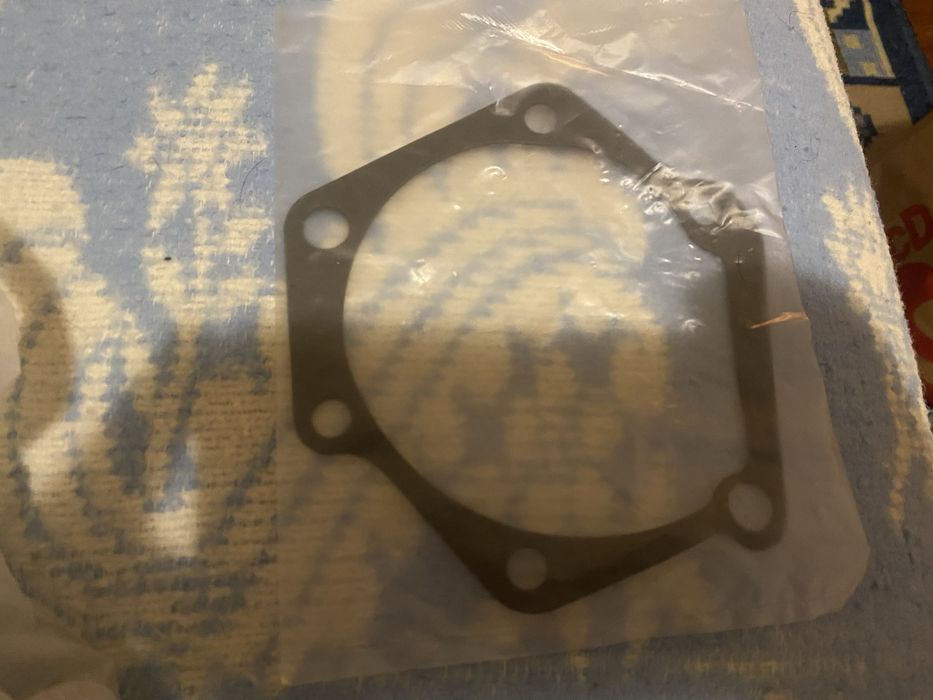 Bomba Água , termostato e valvula - Toyota Dyna 150