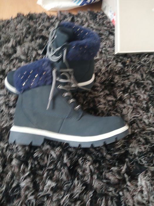 Nowe buty damskie 38 victory