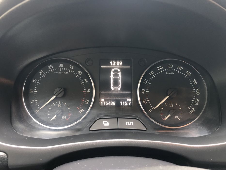 Skoda Fabia універсал 1,6 Дизель.