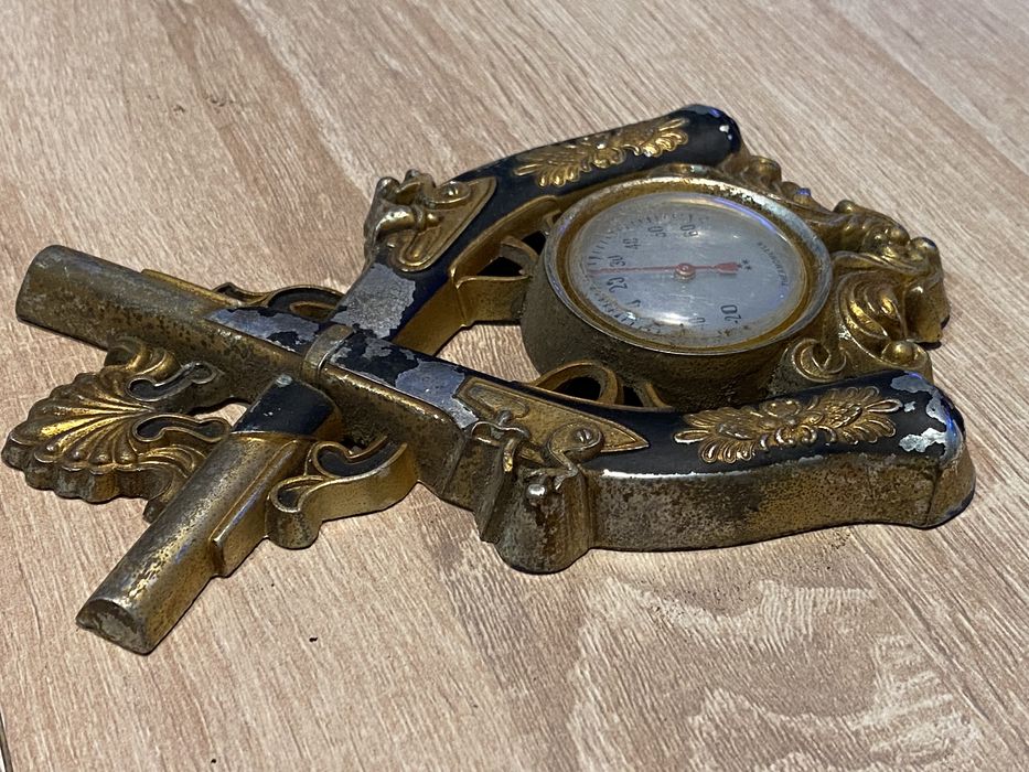 Stary zabytkowy termometr