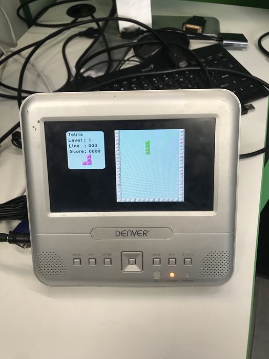 Міні телевізор Denver DFT 702-D