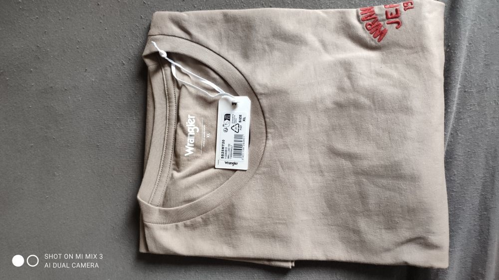 Wrangler jasnobrązowy kawa z mlekiem t-shirt rozm XL