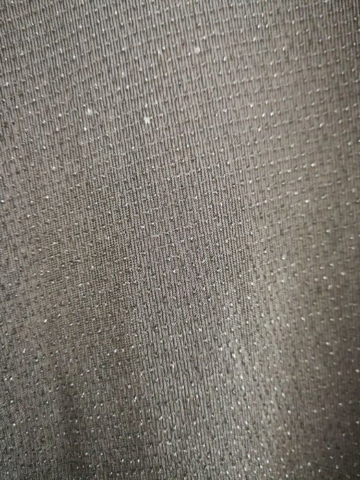 Blusa brilhante preta